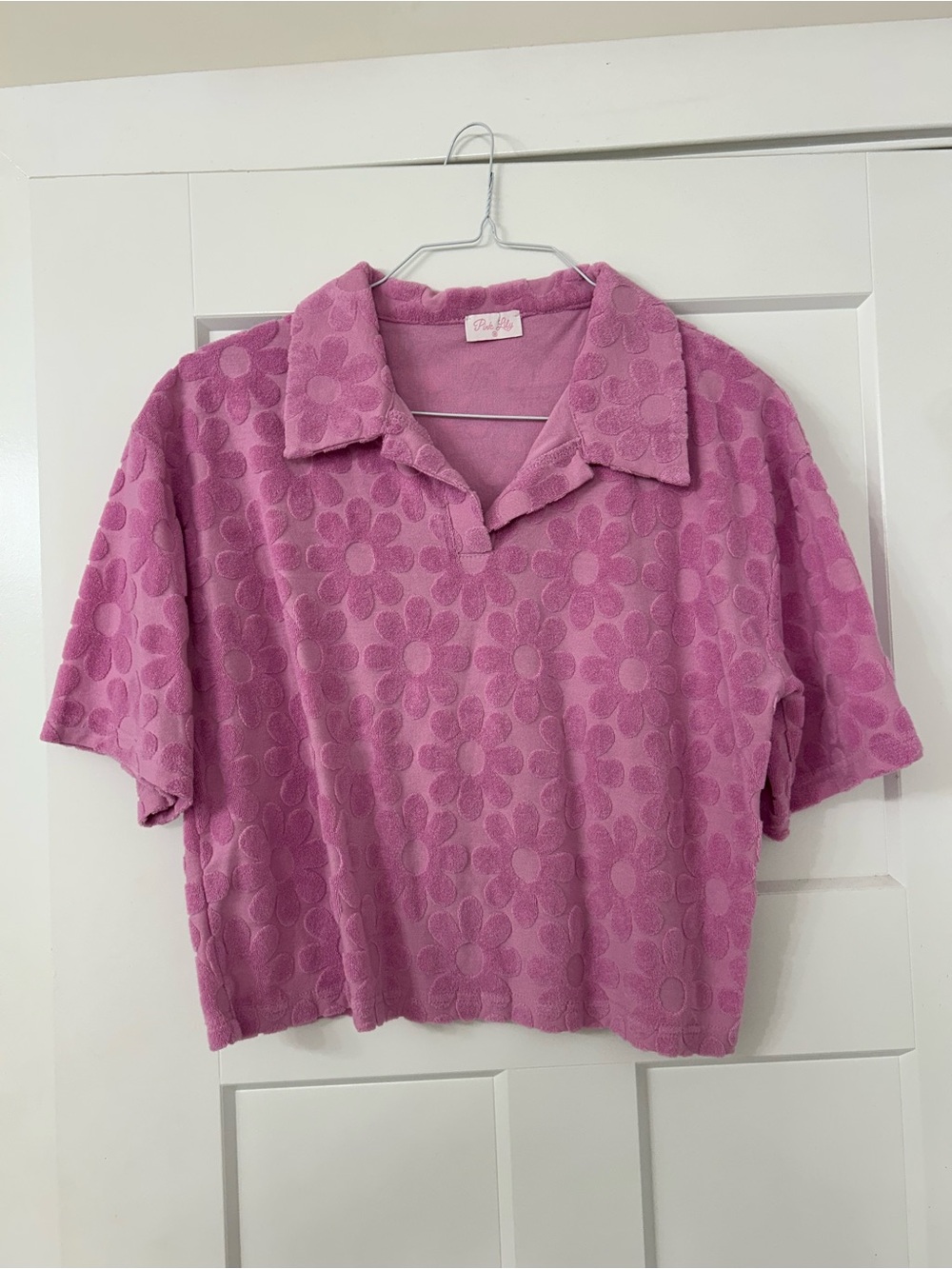 Pink Lily Embossed Floral Polo Crop Top in Rose Pink